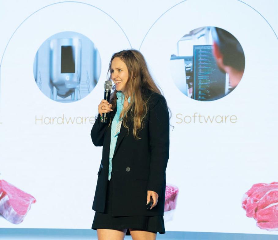 Clarisse, founder of gigi